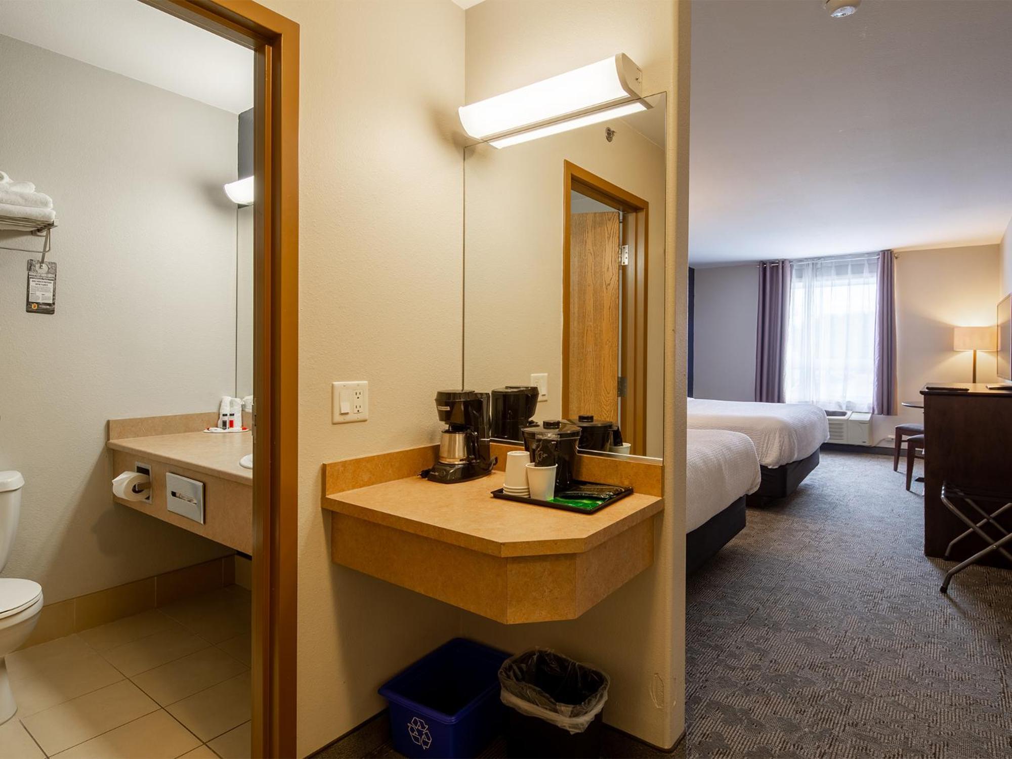 Hotel Super 8 By Wyndham St-Jerome Saint-Jerome Exterior foto